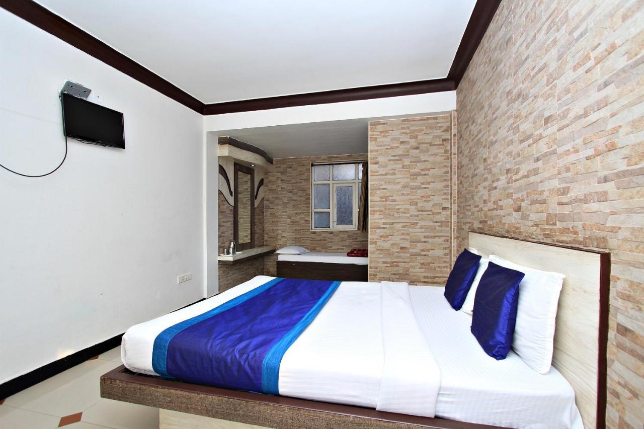Hotel Pratham International Ooty Exteriör bild