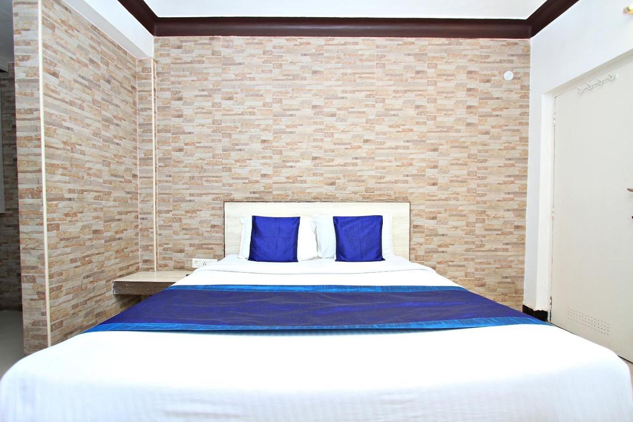 Hotel Pratham International Ooty Exteriör bild